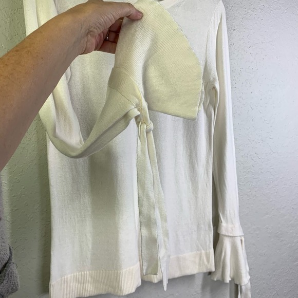 BANANA REPUBLIC Crew Neck Tulip Sleeve W/Bow Tie Detail Cozy‎ Knit Sweater - Picture 6 of 11